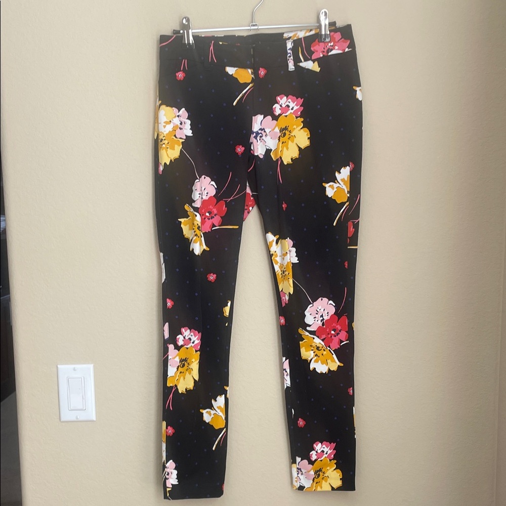 Old Navy Black Pixie Pants with Floral Accents